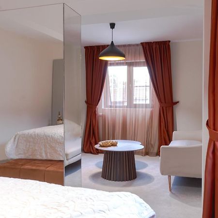 Cappo Suites Veliko Turnovo Bagian luar foto
