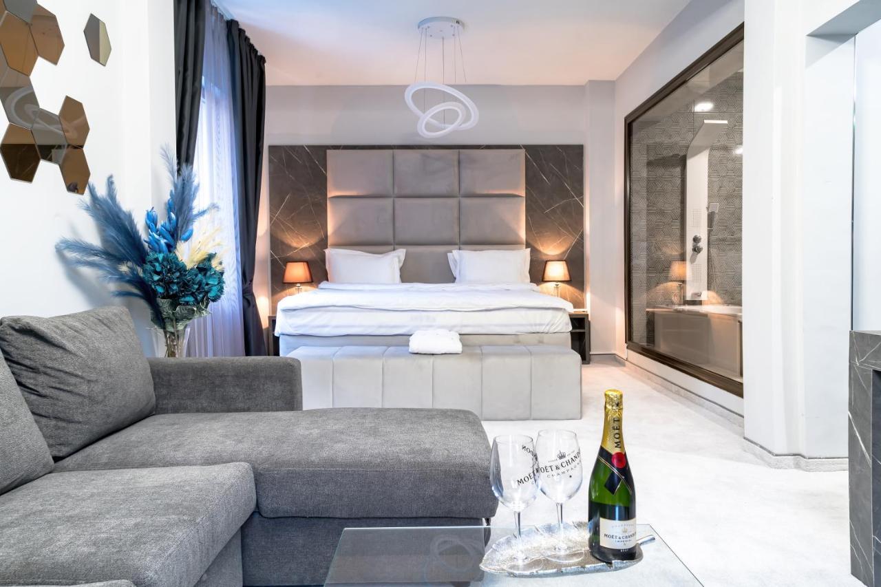 Cappo Suites Veliko Turnovo Bagian luar foto