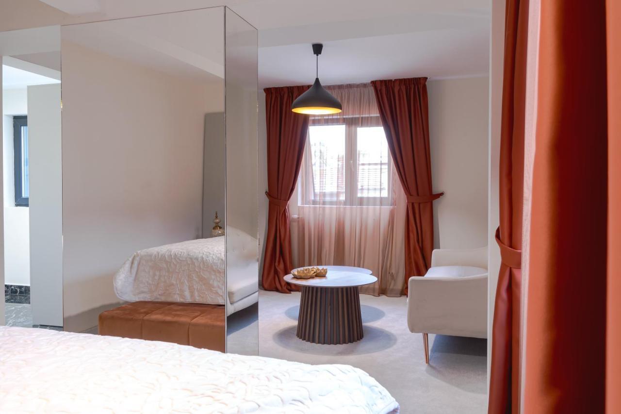 Cappo Suites Veliko Turnovo Bagian luar foto