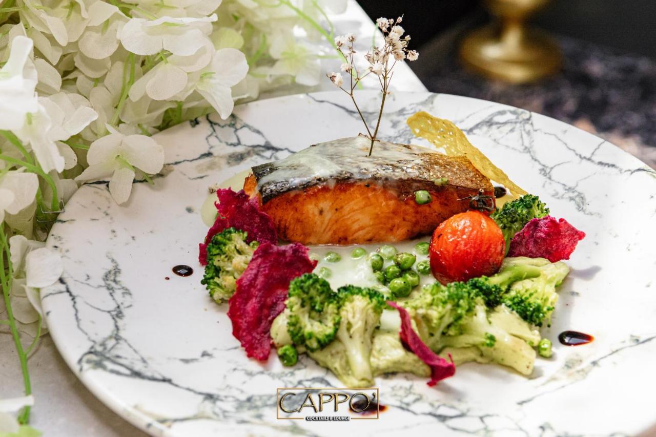 Cappo Suites Veliko Turnovo Bagian luar foto